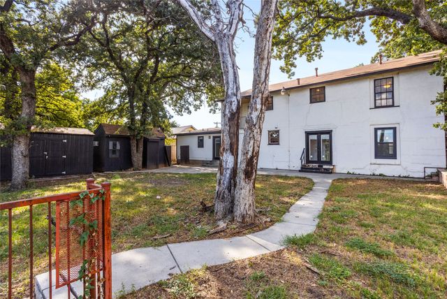 2320 Juniper Street, Haltom City, TX 76117