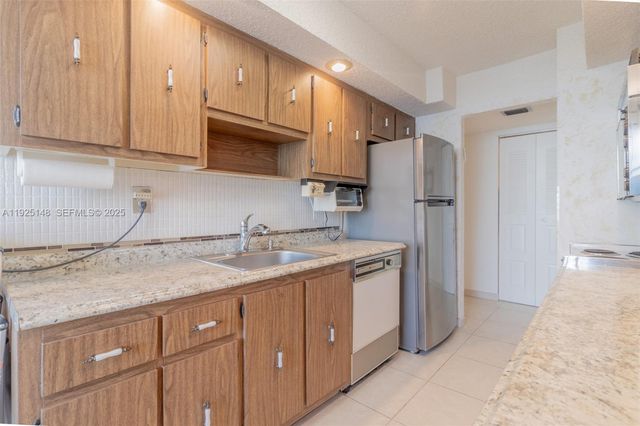 301 174th St 503, Sunny Isles Beach, FL 33160