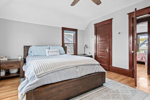 792 Smith Avenue S, Saint Paul, MN 55107