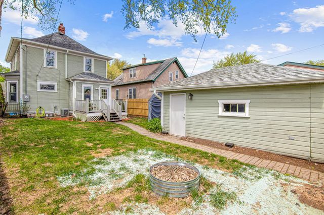 792 Smith Avenue S, Saint Paul, MN 55107