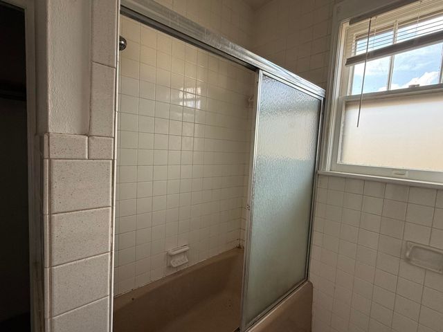 1342 Craig Robertson RD, Roanoke, VA 24014