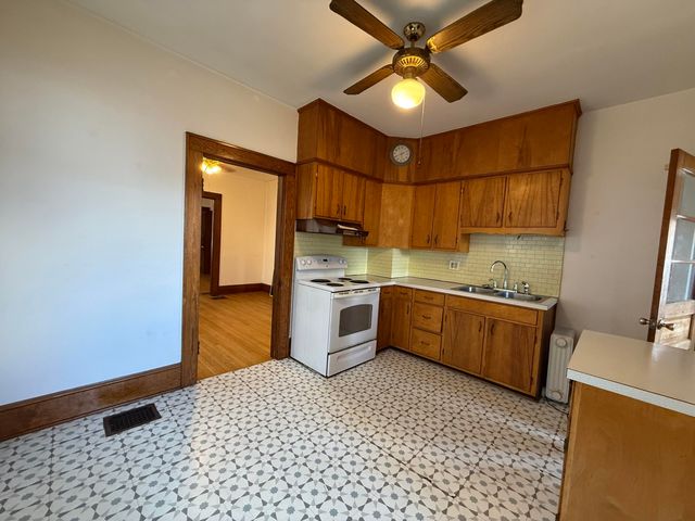 1342 Craig Robertson RD, Roanoke, VA 24014