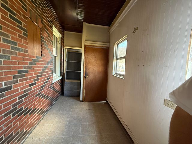 1342 Craig Robertson RD, Roanoke, VA 24014