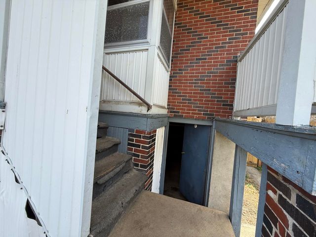 1342 Craig Robertson RD, Roanoke, VA 24014