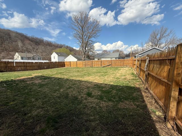 1342 Craig Robertson RD, Roanoke, VA 24014