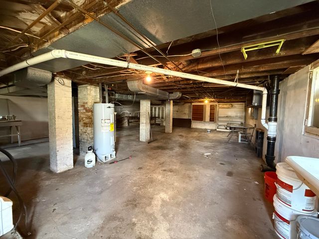 1342 Craig Robertson RD, Roanoke, VA 24014