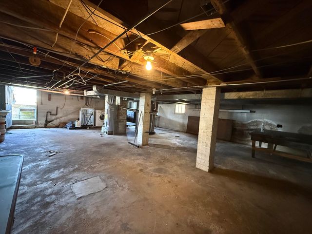 1342 Craig Robertson RD, Roanoke, VA 24014