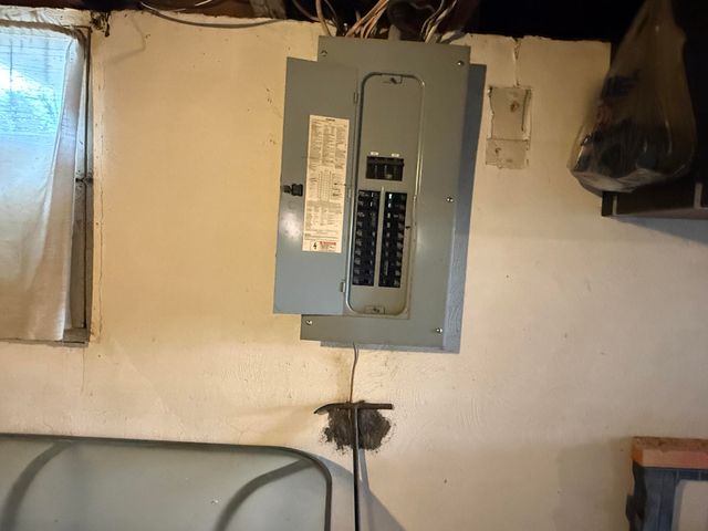 1342 Craig Robertson RD, Roanoke, VA 24014