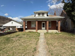 1342 Craig Robertson RD, Roanoke, VA 24014