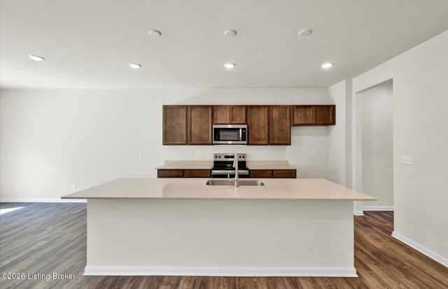 7514 Fair Ln, Louisville, KY 40291