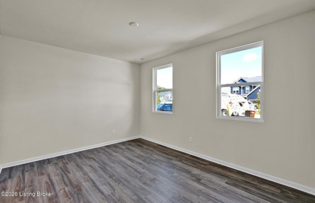 7514 Fair Ln, Louisville, KY 40291