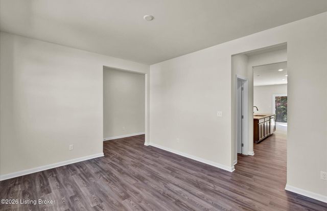 7514 Fair Ln, Louisville, KY 40291