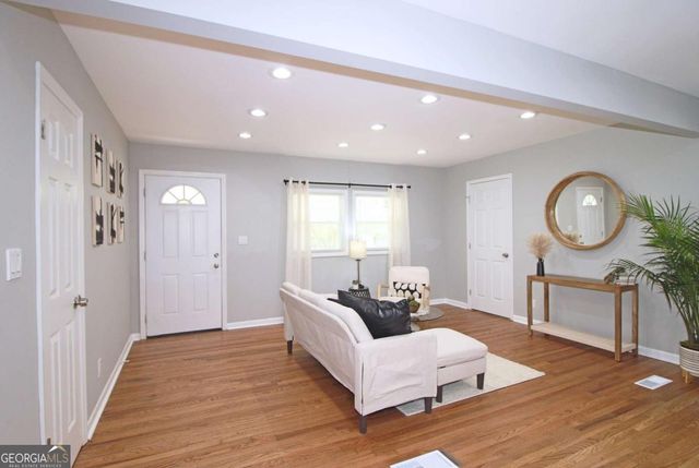 2450 Elkhorn Drive, Decatur, GA 30034