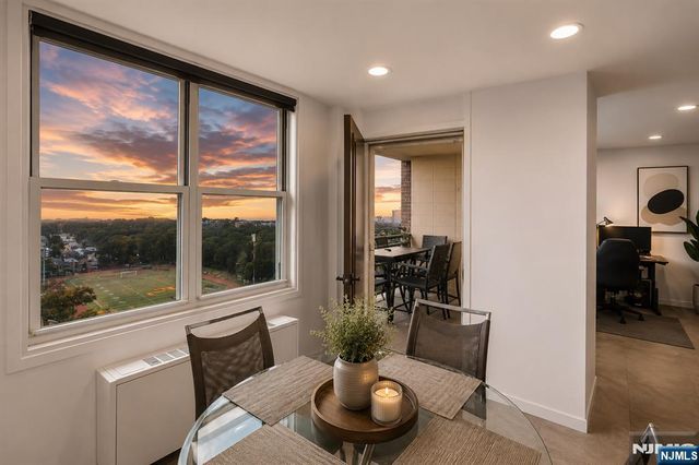 2200 N Central Road 14W, Fort Lee, NJ 07024