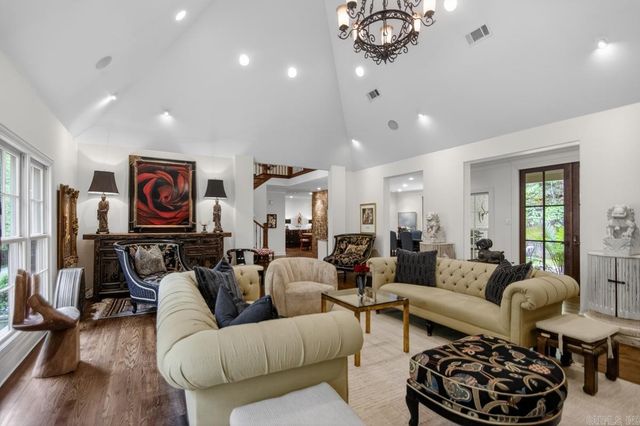 9 Cascade Creek, Little Rock, AR 72223