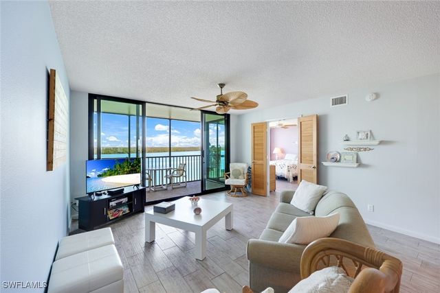 4203 Bay Beach LN 3F, Fort Myers Beach, FL 33931