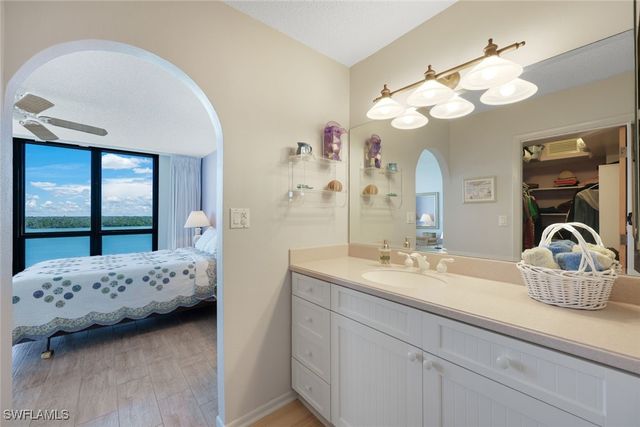 4203 Bay Beach LN 3F, Fort Myers Beach, FL 33931
