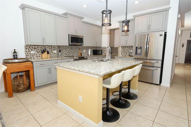 5232 VILLA ROSA AVENUE, St Cloud, FL 34771