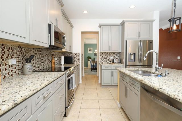 5232 VILLA ROSA AVENUE, St Cloud, FL 34771
