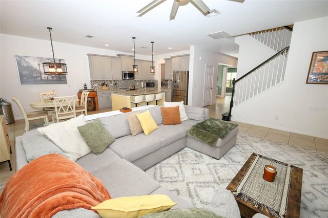 5232 VILLA ROSA AVENUE, St Cloud, FL 34771