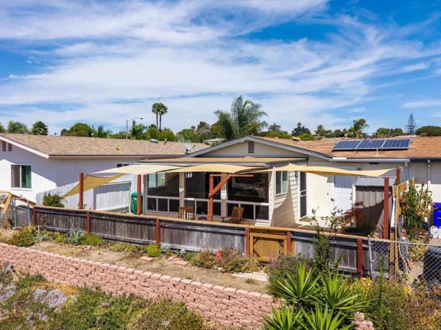3526 Santa Maria, Oceanside, CA 92056