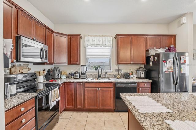 1808 CAYMAN COVE CIR, St Cloud, FL 34772