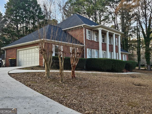 135 Antebellum Way, Fayetteville, GA 30215