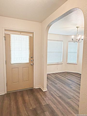 3949 WENSLEDALE DR, Schertz, TX 78108