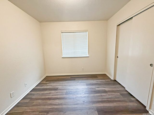 3949 WENSLEDALE DR, Schertz, TX 78108