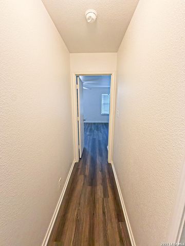 3949 WENSLEDALE DR, Schertz, TX 78108