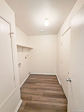 3949 WENSLEDALE DR, Schertz, TX 78108
