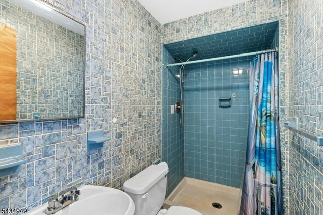 209 Chestnut St, Union Twp., NJ 07083