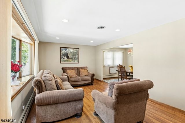 209 Chestnut St, Union Twp., NJ 07083
