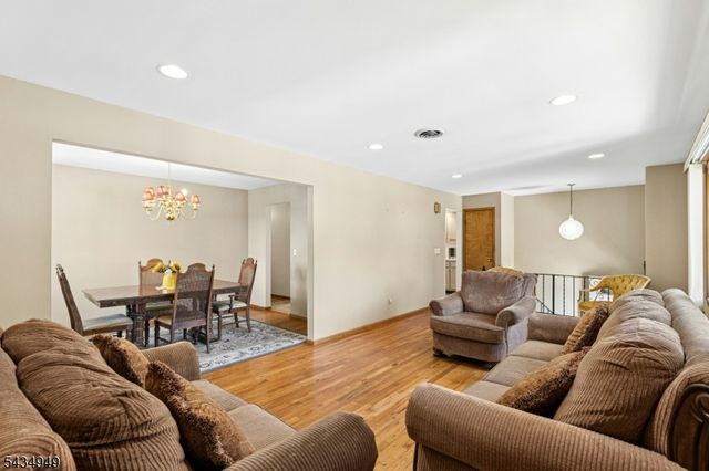 209 Chestnut St, Union Twp., NJ 07083