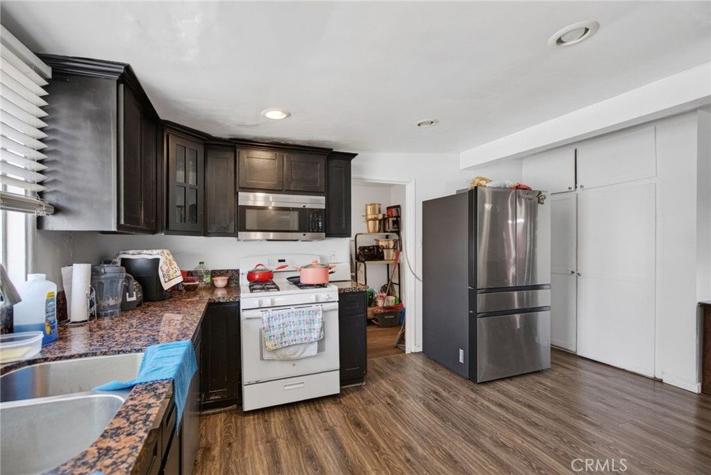 Image 12 of property listing at 13813 Clearcrest, Baldwin Park, CA 91706