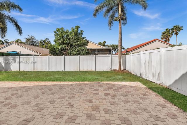 4917 SW 32nd Way, Hollywood, FL 33312