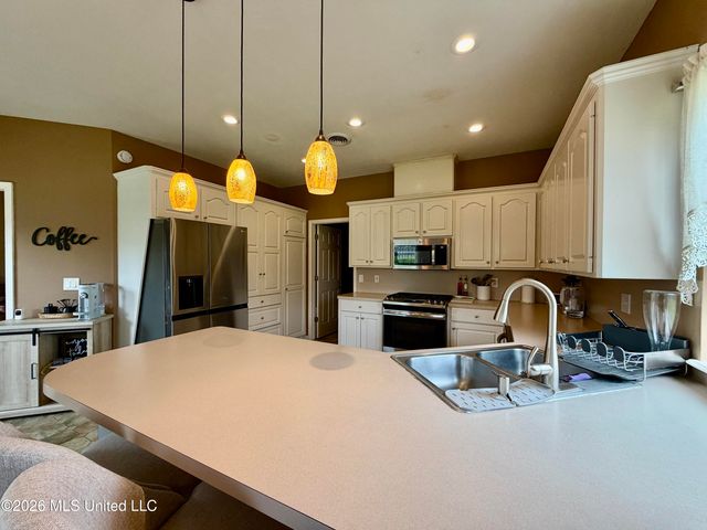 105 Edinburgh Lane, Clinton, MS 39056
