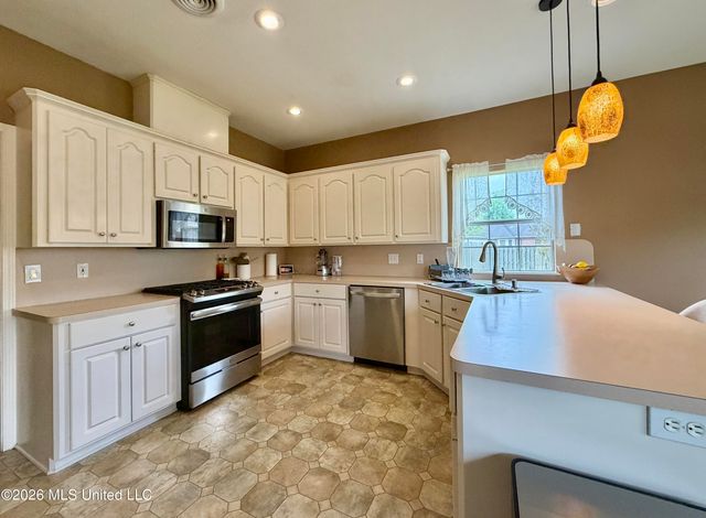 105 Edinburgh Lane, Clinton, MS 39056