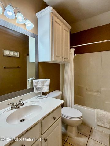 105 Edinburgh Lane, Clinton, MS 39056
