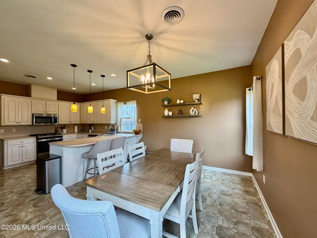 105 Edinburgh Lane, Clinton, MS 39056