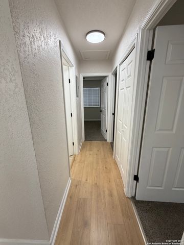 123 Moss Valley, San Antonio, TX 78227