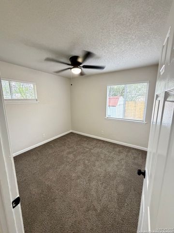 123 Moss Valley, San Antonio, TX 78227