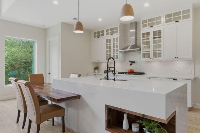 25211 Tara Bend Court, Tomball, TX 77375