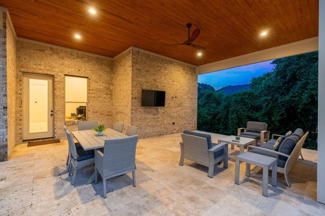 25211 Tara Bend Court, Tomball, TX 77375