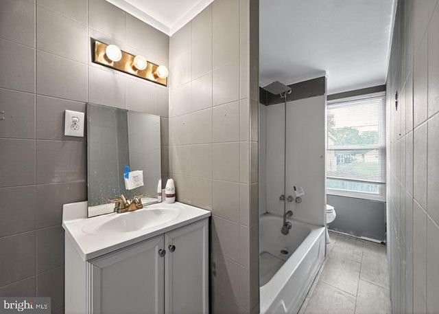 45 W DAHLGREN ST, Greencastle, PA 17225