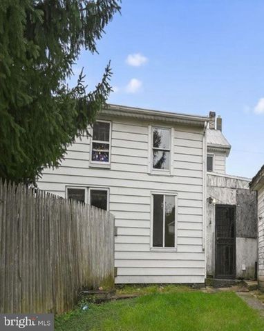 45 W DAHLGREN ST, Greencastle, PA 17225