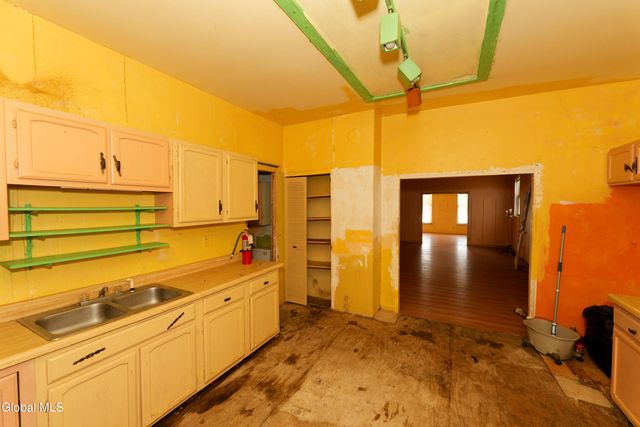 175 Congress Street, Cohoes, NY 12047