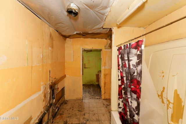 175 Congress Street, Cohoes, NY 12047