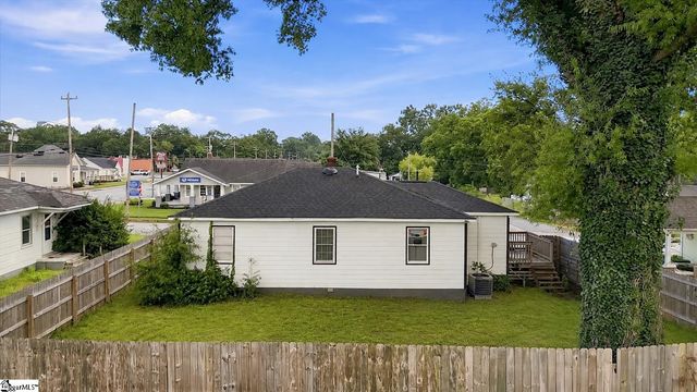 305 Poplar Street, Gaffney, SC 29341