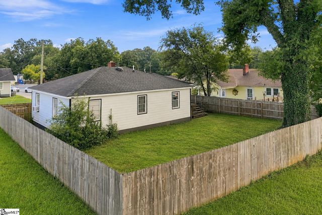 305 Poplar Street, Gaffney, SC 29341